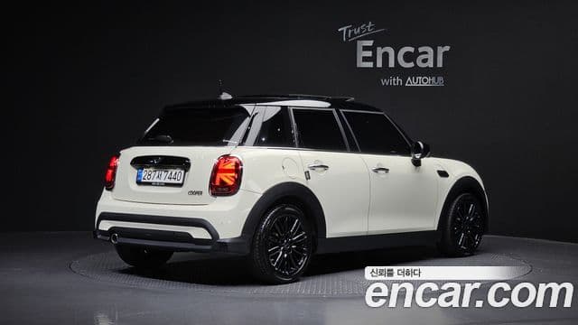 Mini Cooper 3세대, 2022 2