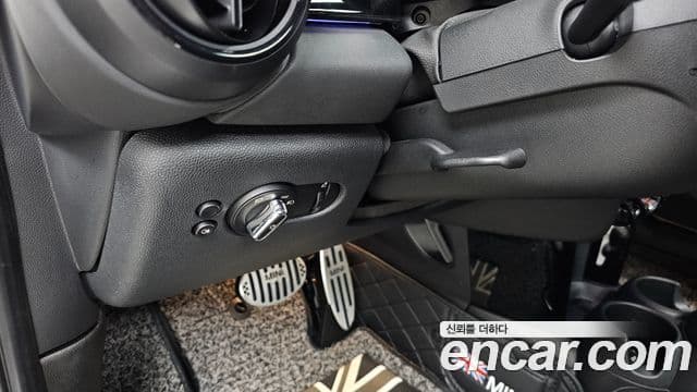 Mini Cooper 3세대, 2022 14