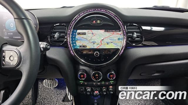 Mini Cooper 3세대, 2022 15