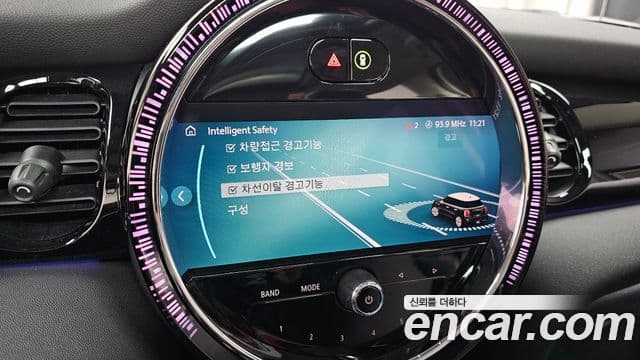 Mini Cooper 3세대, 2022 17