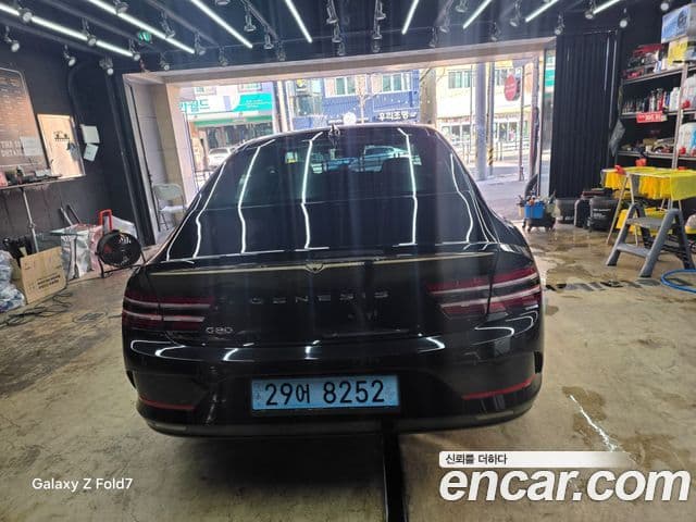 Genesis electrified G80 (RG3) e-AWD, 2022 16