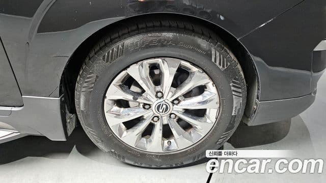 KG모빌리티(SsangYong) Korando 투리스모 4WD Chateau 9인승, 2016 все фото