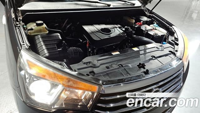 KG모빌리티(SsangYong) Korando 투리스모 4WD Chateau 9인승, 2016 6