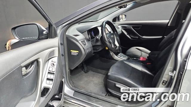 Hyundai Avante MD Luxury, 2012 10