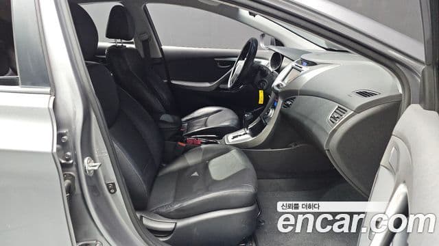 Hyundai Avante MD Luxury, 2012 11