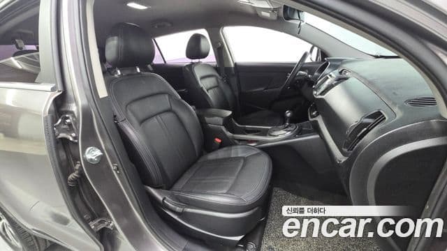 Kia Sportage R Premium, 2012 11