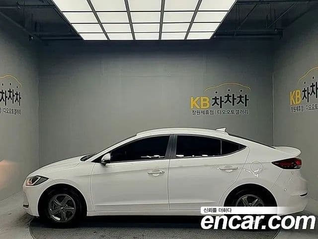 Hyundai Avante AD 1.6 GDI Smart, 2017 4