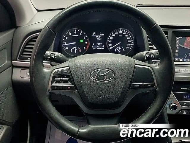 Hyundai Avante AD 1.6 GDI Smart, 2017 11