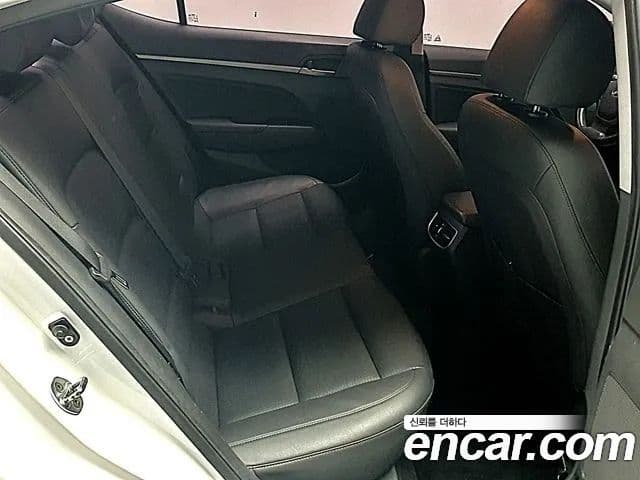 Hyundai Avante AD 1.6 GDI Smart, 2017 19