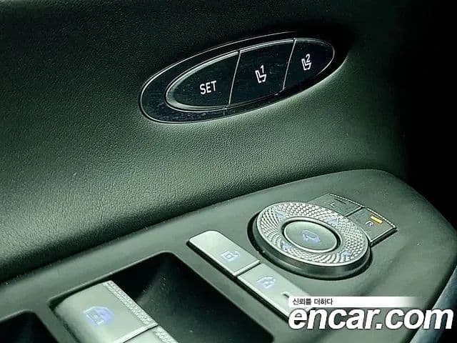 Genesis GV70, 2023 10