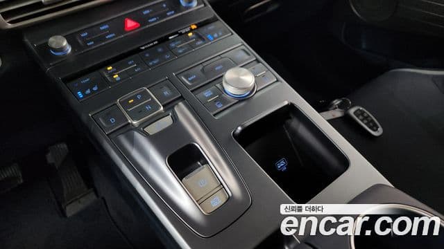 Hyundai NEXO Premium, 2023 9