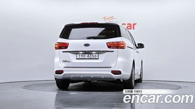 Kia The / новый New Carnival Special, 2019 4