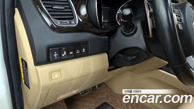 Kia The / новый New Carnival Special, 2019 17