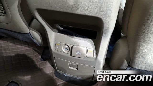 Kia The / новый New Carnival Special, 2019 18