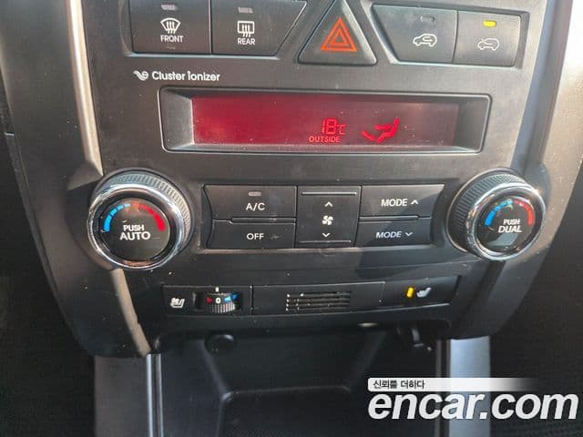 Kia Sorento R топовая версия, 2012 17