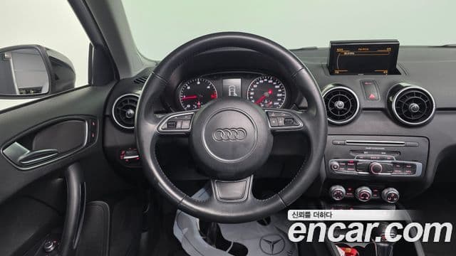 Audi A1 30 TDI Design Premium Sportback, 2015 13