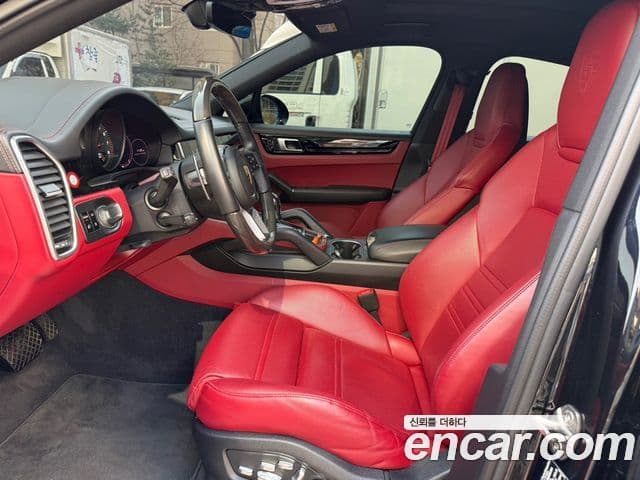 Porsche Cayenne (PO536) 3.0 купе, 2021 7