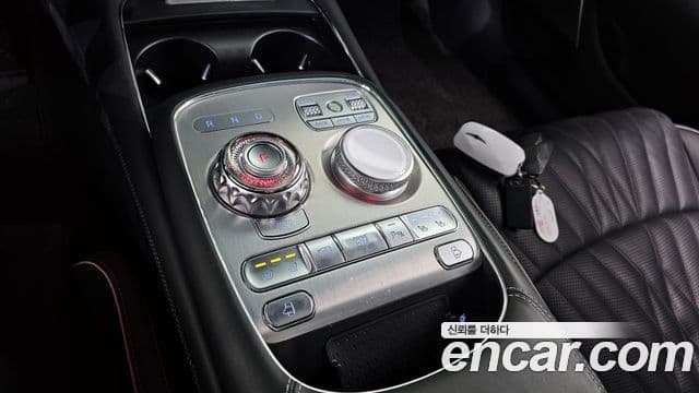 Genesis G90 (RS4) бензин 3.5 турбо AWD, 2023 9