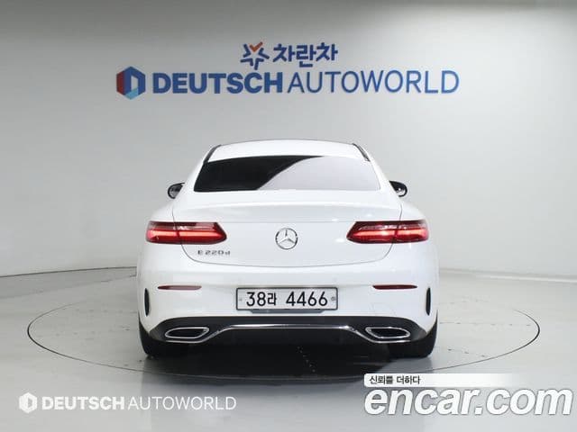Mercedes-Benz E-класс W213 E220d купе, 2018 4