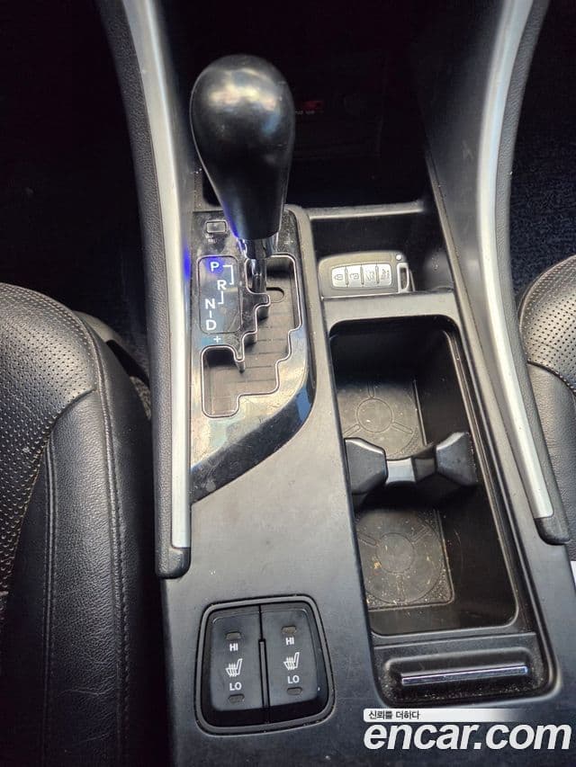 Hyundai YF Sonata LPI Premier(для людей с инвалидностью), 2010 15