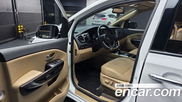Kia All New Carnival Prestige, 2018 10