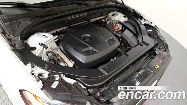 Volvo XC60 2세대 T8 R-Design, 2021 6