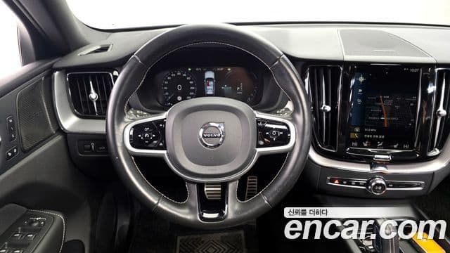 Volvo XC60 2세대 T8 R-Design, 2021 13
