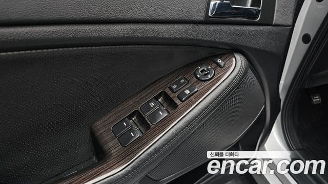 Kia K5 Luxury, 2011 17