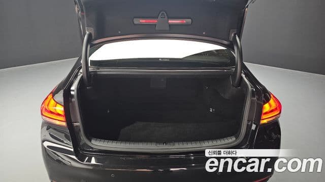 Genesis G80 Luxury, 2019 20