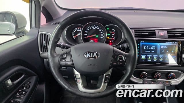 Kia The / новый New Pride Luxury, 2015 14