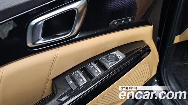 Kia Carnival 4세대 Signature, 2022 11