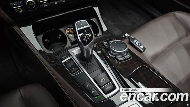 BMW 5시리즈 (F10) 528i M аэродинамический Special Edition, 2016 9