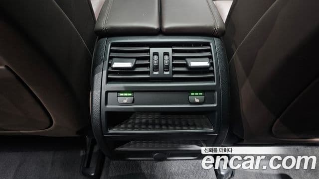 BMW 5시리즈 (F10) 528i M аэродинамический Special Edition, 2016 18