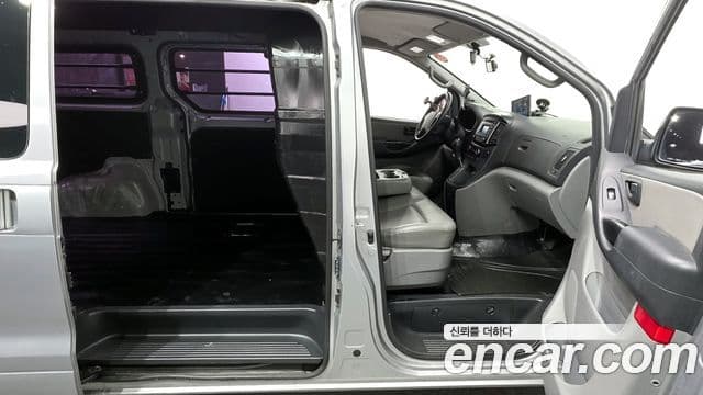 Hyundai Grand Starex Smart, 2016 11