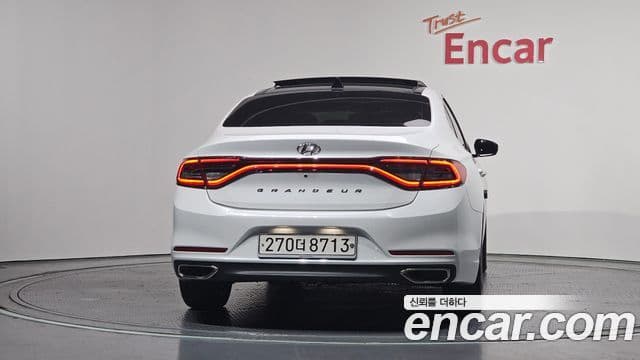 Hyundai Grandeur IG 3.0 LPi Modern (арендный автомобиль), 2018 4