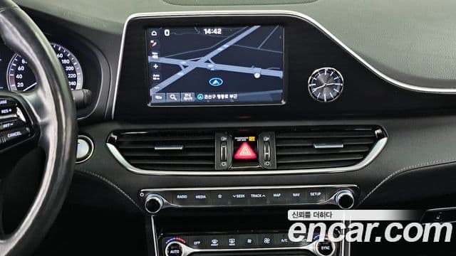 Hyundai Grandeur IG 3.0 LPi Modern (арендный автомобиль), 2018 14
