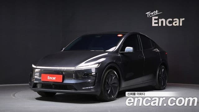 Tesla модель Y, 2025 1