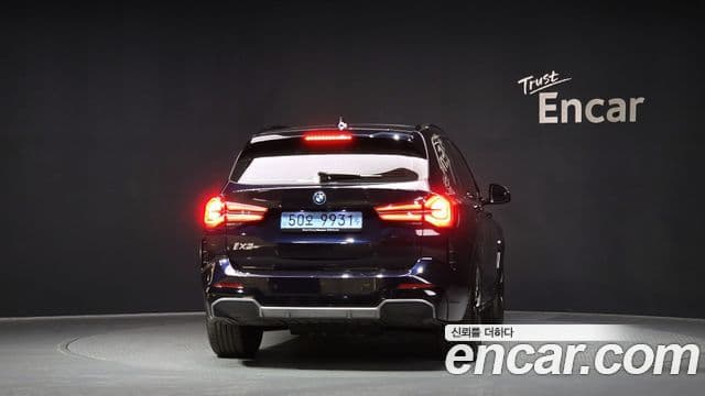 BMW iX3 M Sport, 2025 4