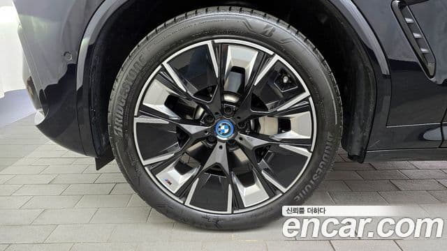 BMW iX3 M Sport, 2025 все фото