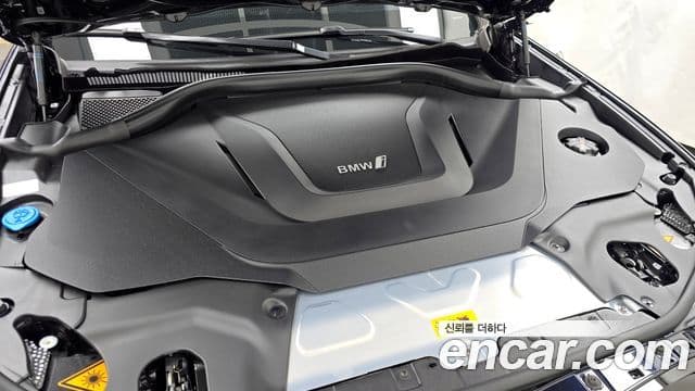 BMW iX3 M Sport, 2025 6