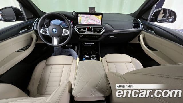 BMW iX3 M Sport, 2025 7