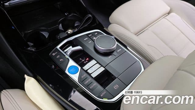 BMW iX3 M Sport, 2025 9