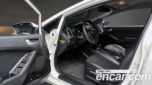 Kia K3 Trendy, 2015 11