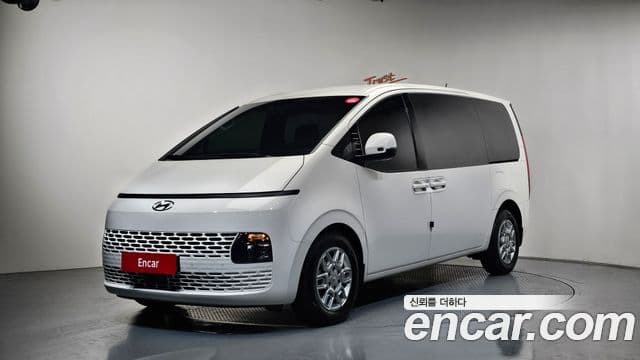 Hyundai Staria Modern, 2022 1