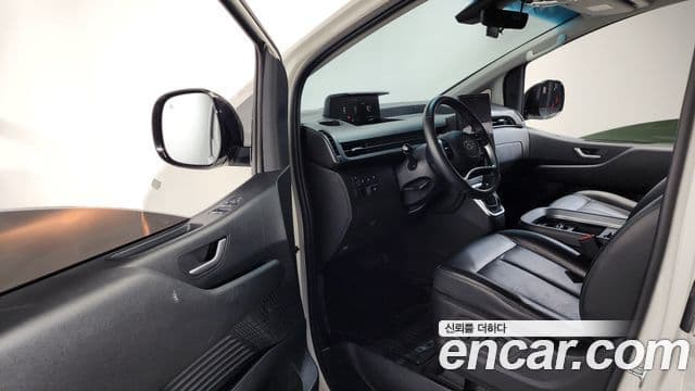 Hyundai Staria Modern, 2022 10