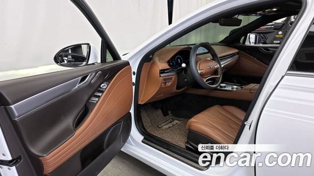 Genesis G80 (RG3) бензин 2.5 турбо 2WD, 2024 10