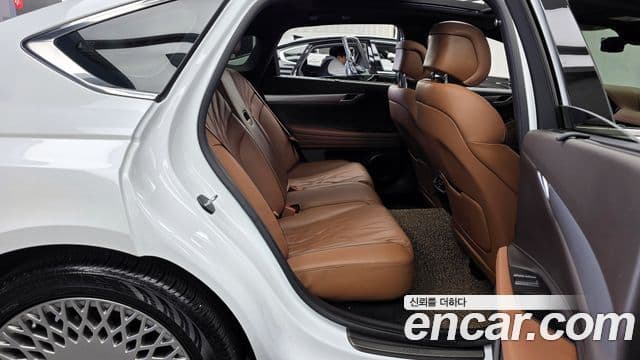 Genesis G80 (RG3) бензин 2.5 турбо 2WD, 2024 12