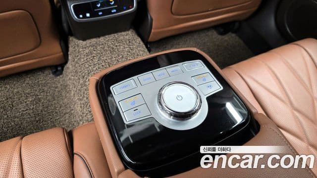 Genesis G80 (RG3) бензин 2.5 турбо 2WD, 2024 19