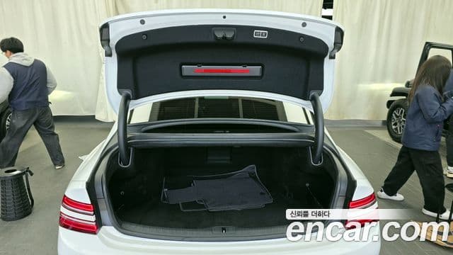 Genesis G80 (RG3) бензин 2.5 турбо 2WD, 2024 20