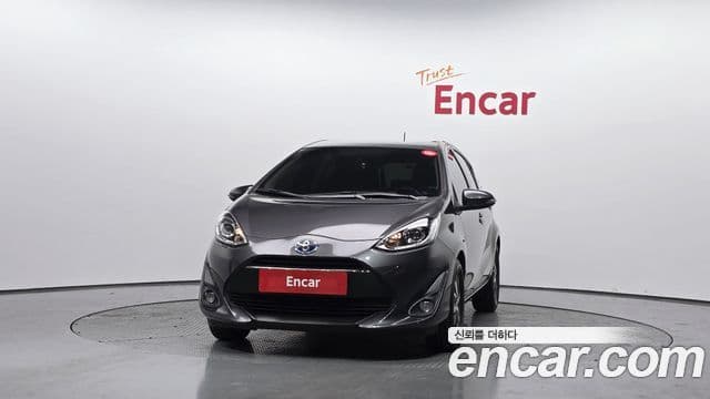 Toyota 프리우스 C, 2018 3